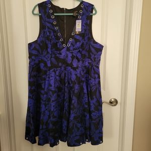Torrid Women's Exclusive Empire TV Show Blue Floral Fit and Flare size 26